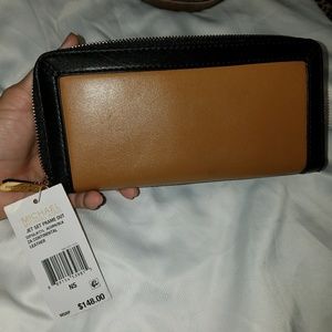 Micheal Kors Wallet